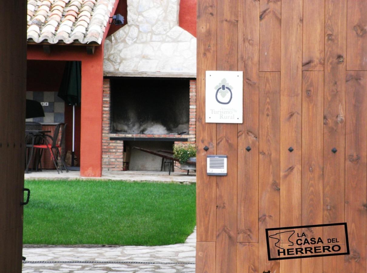 La Casa Del Herrero El Poyo Exteriör bild