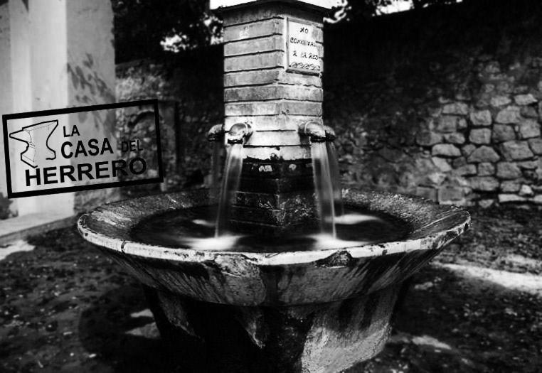 La Casa Del Herrero El Poyo Exteriör bild