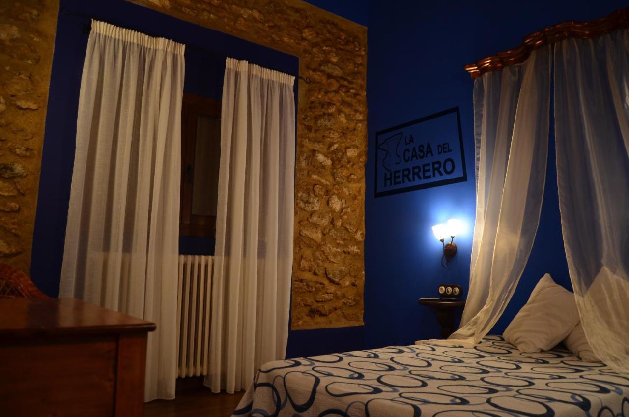 La Casa Del Herrero El Poyo Exteriör bild