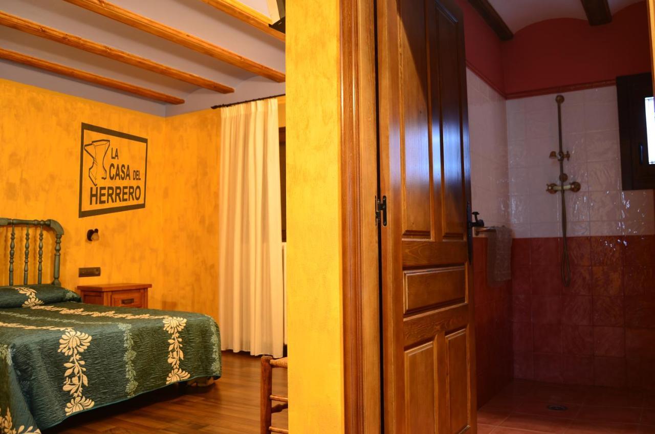 La Casa Del Herrero El Poyo Exteriör bild